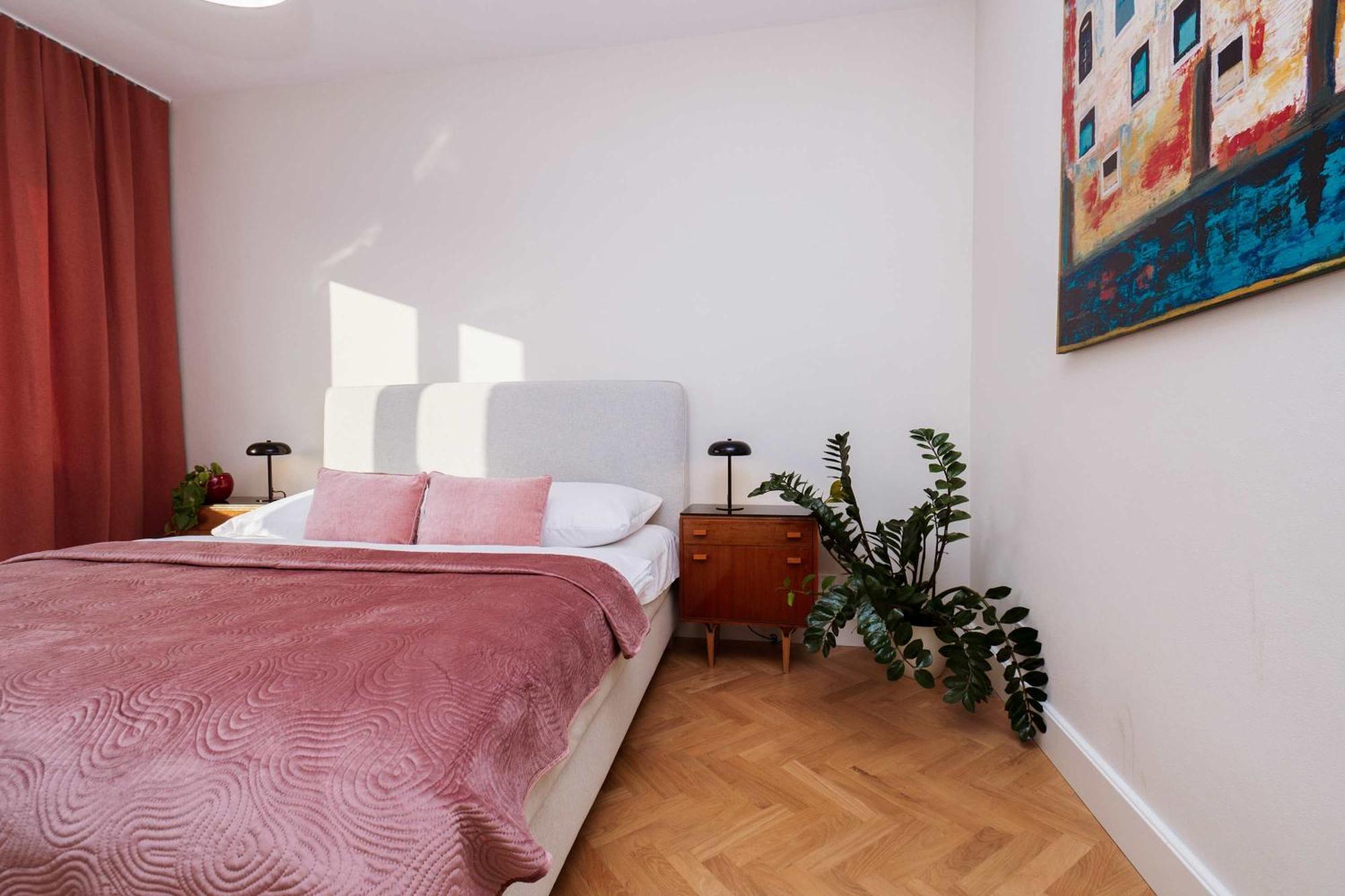 Old Town Velvet Retreat - Style And Comfort * Братислава